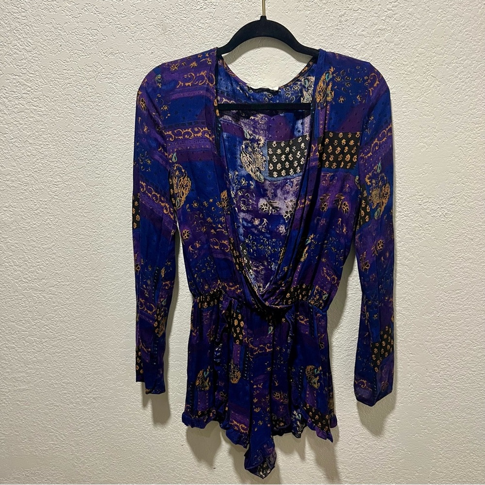 Honey Punch Vibrant Purple & Gold Deep V Paisley Print Romper